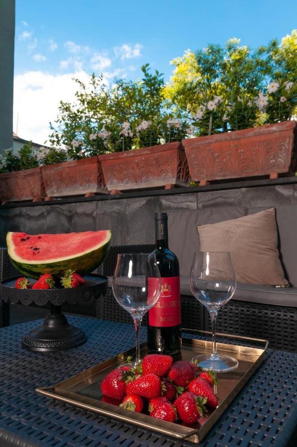 Casa Teresinella Garden Apartment Torre Annunziata Bagian luar foto